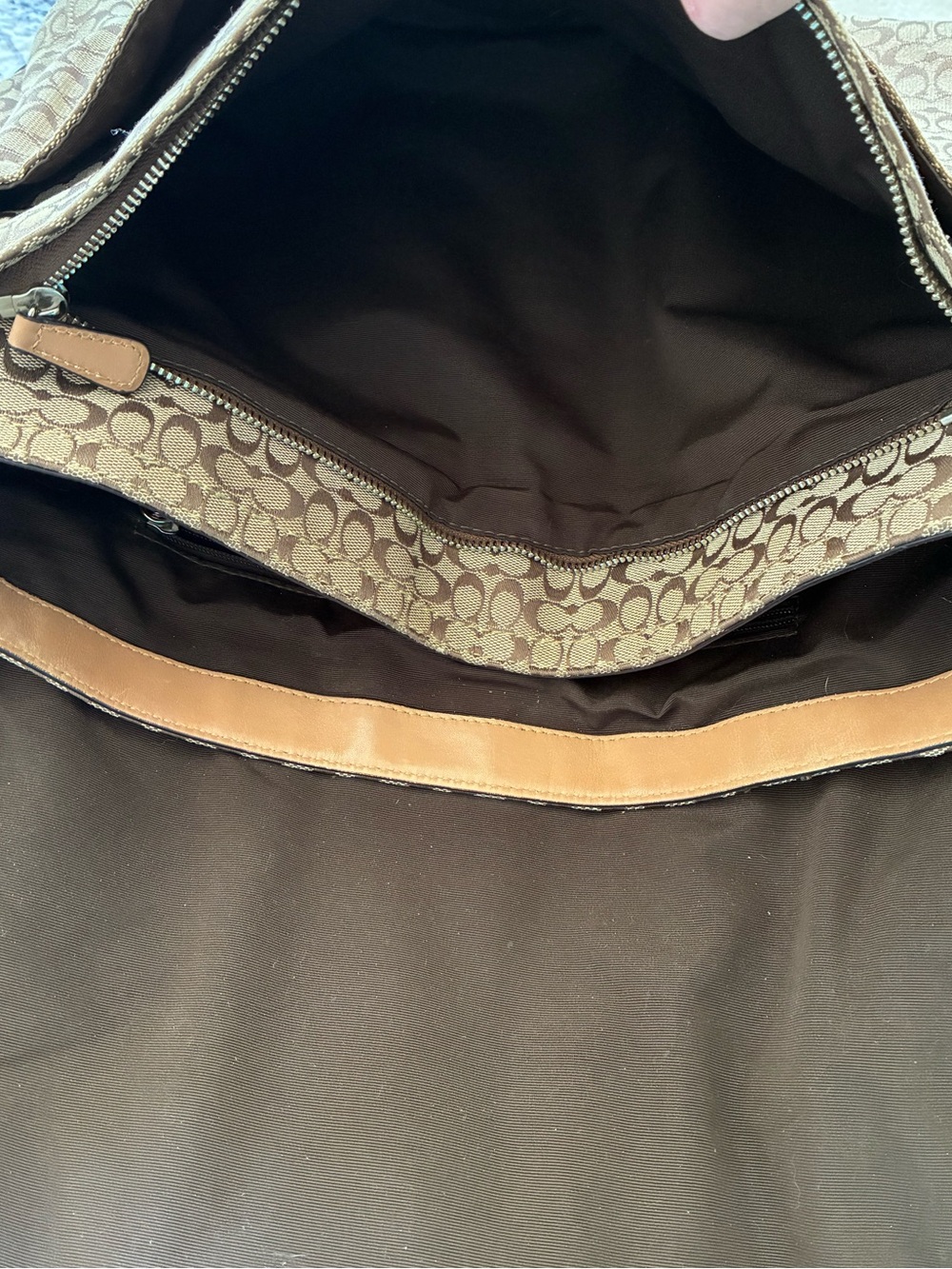 Coach Signature Voyager Cross Body Messenger Bag F70183 Jacquard / Leather - Picture 9 of 15